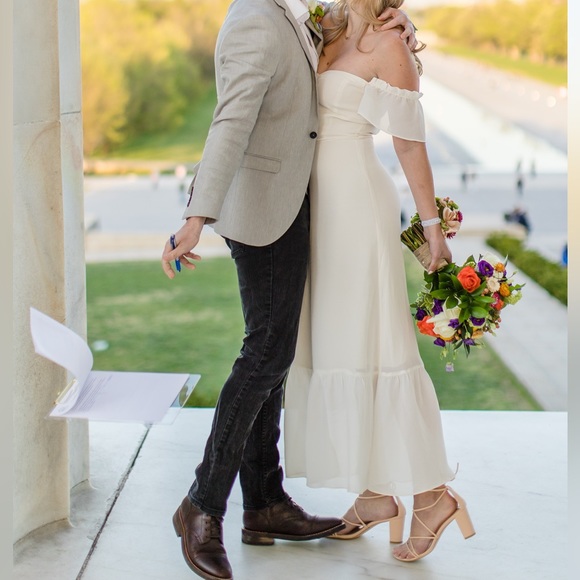 Reformation Butterfly Dress Ivory (Tailored smaller from size 8) - Picture 6 of 14